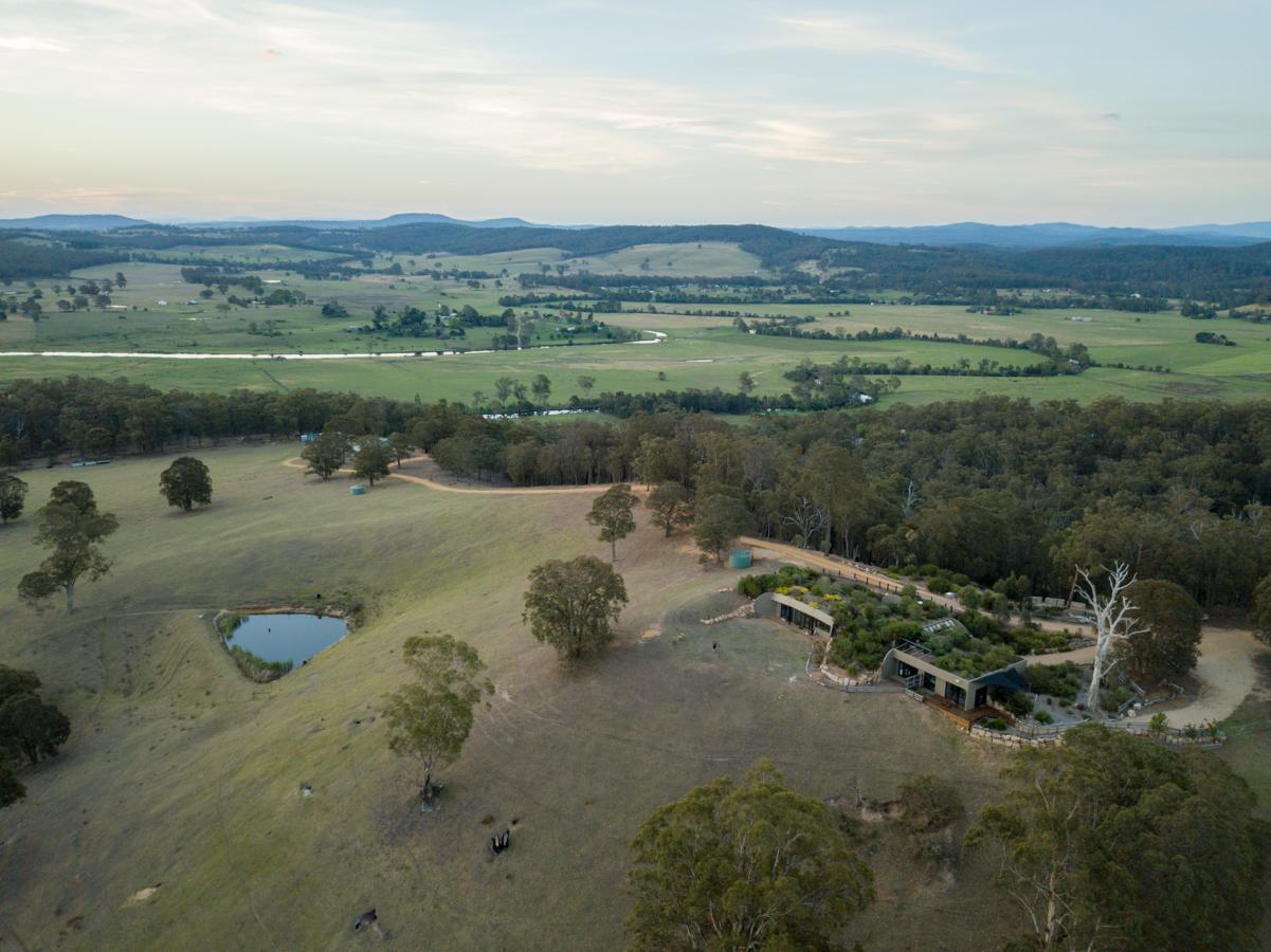 Апартаменты Down To Earth Farm Retreat Sarsfield Экстерьер фото